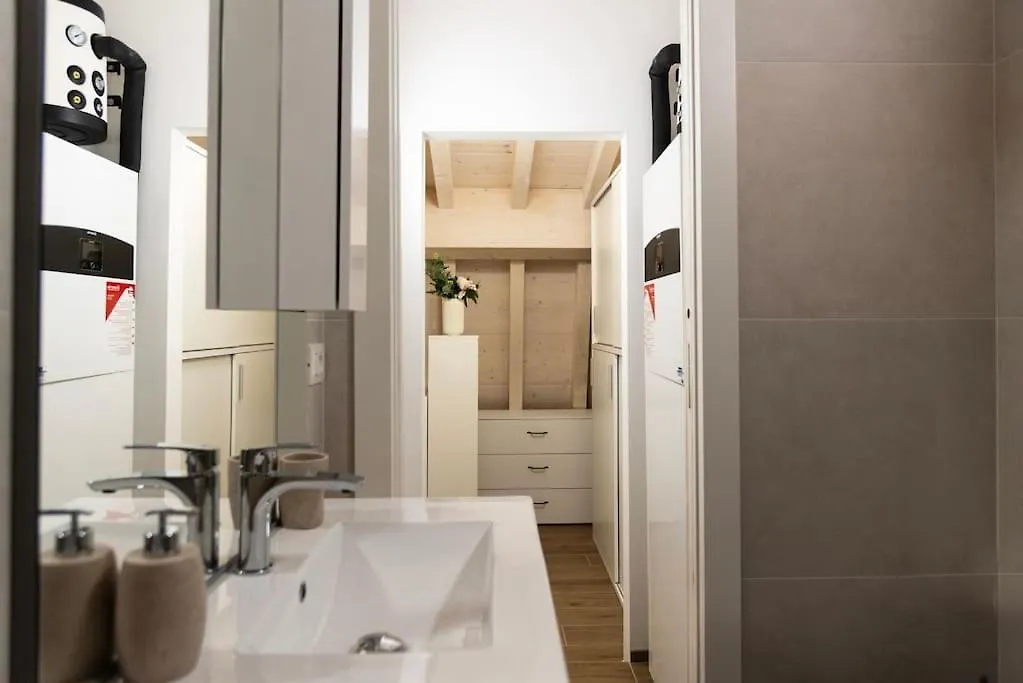 Suite Guinizzelli 4 Milan Apartment